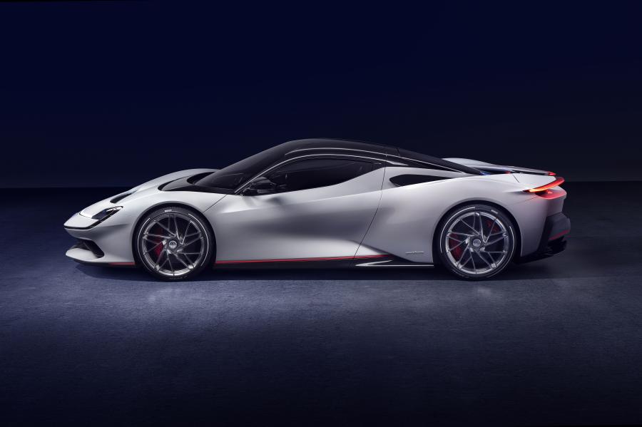  Pininfarina Battista 2019 года  (фото 14 из 55)